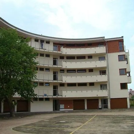 Sloneczny Apartment *